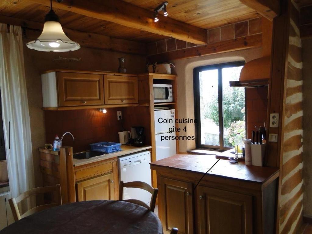 Mas De Sarjac Apartment Saint-Andeol-de-Vals Luaran gambar